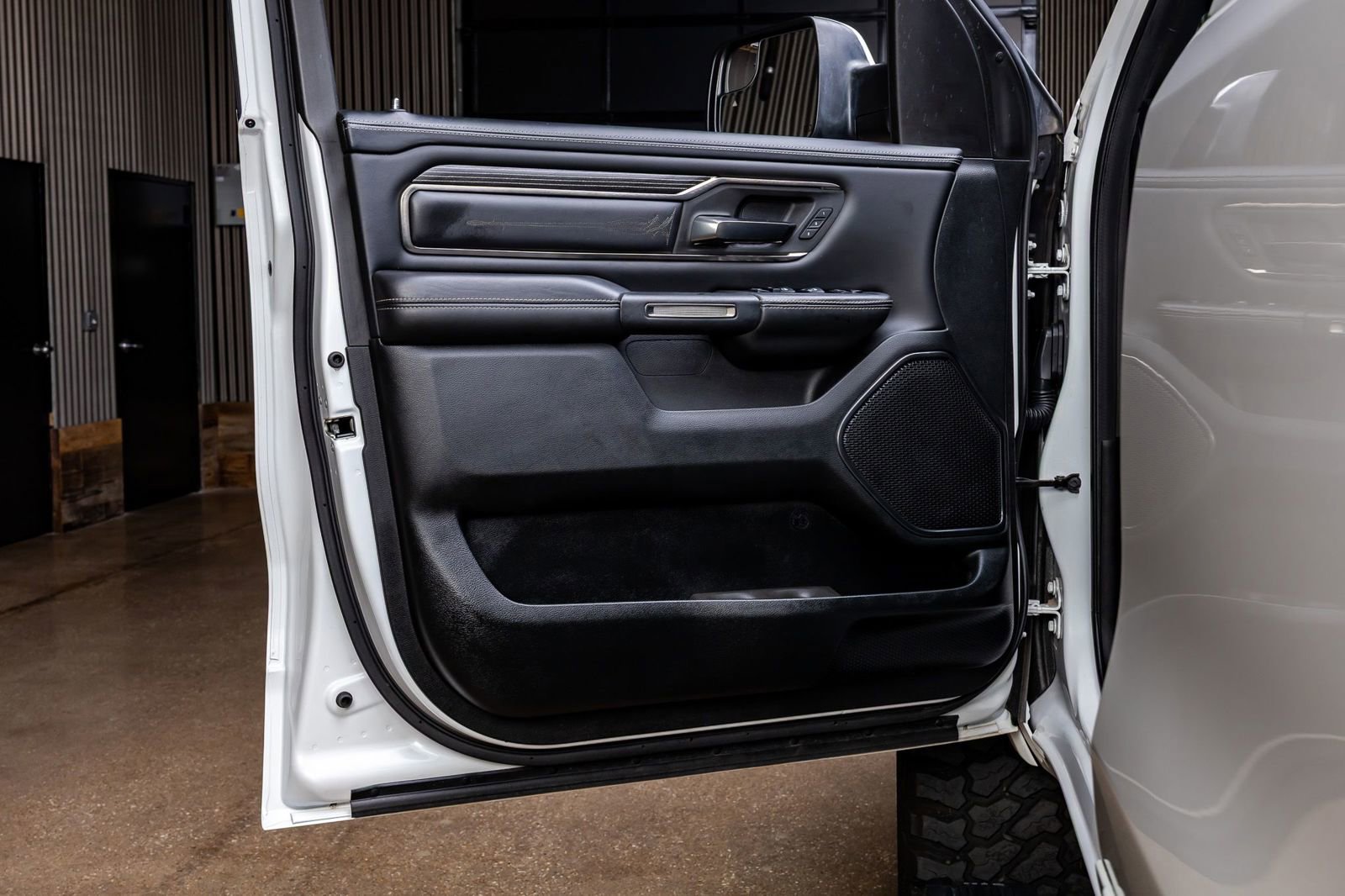 Used 2020 RAM 1500 Limited w/ Off Road Group AWD/4WD image 36