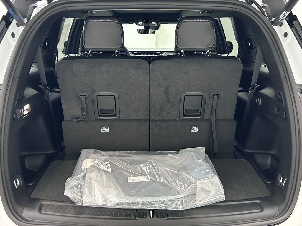 New 2025 Jeep Grand Cherokee L Limited image 9