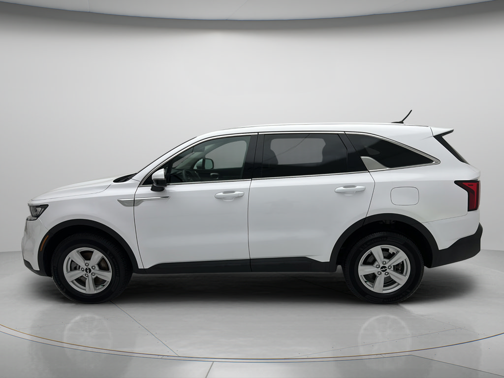 Used 2022 Kia Sorento LX AWD/4WD image 7
