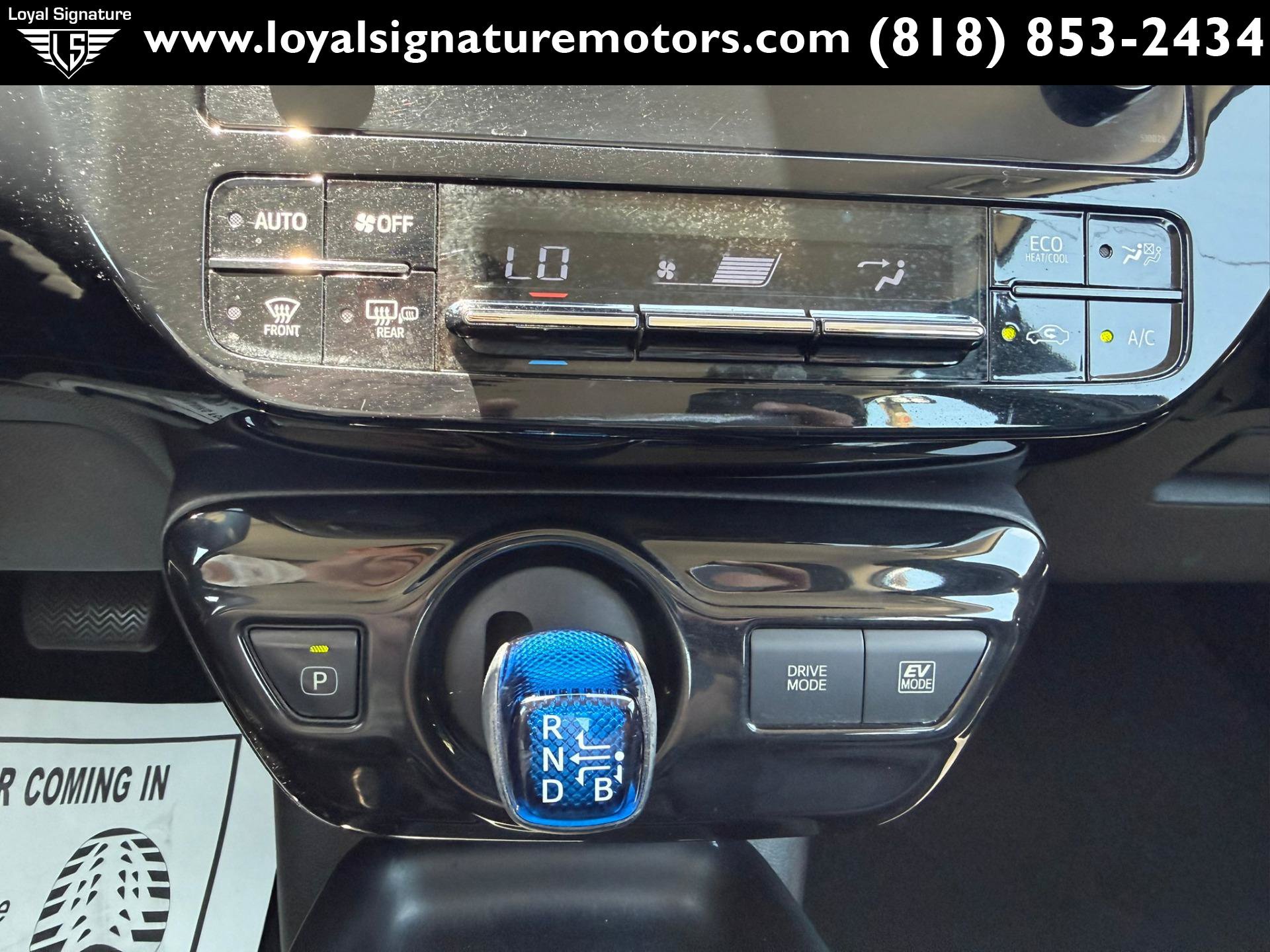 Used 2018 Toyota Prius Two w/ Prius Two Safety Plus Package FWD image 27