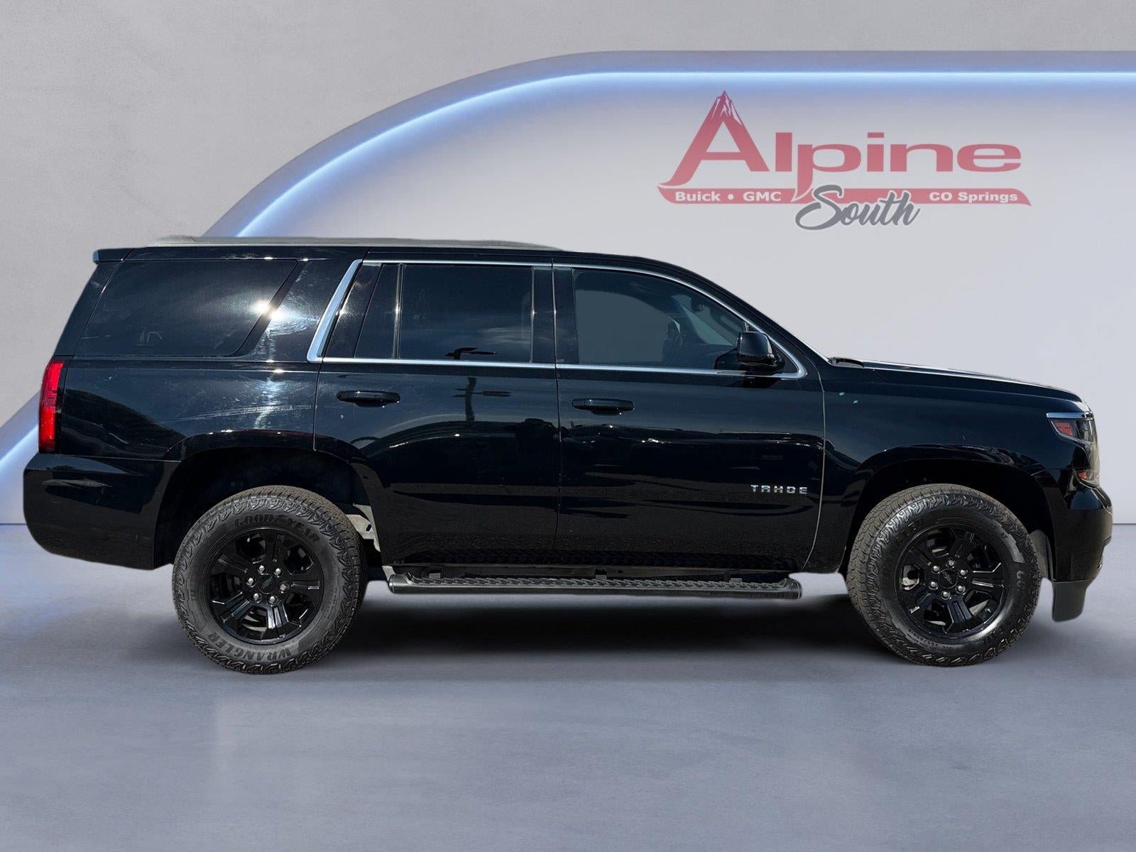 Used 2019 Chevrolet Tahoe LS w/ Enhanced Driver Alert Package AWD/4WD image 6