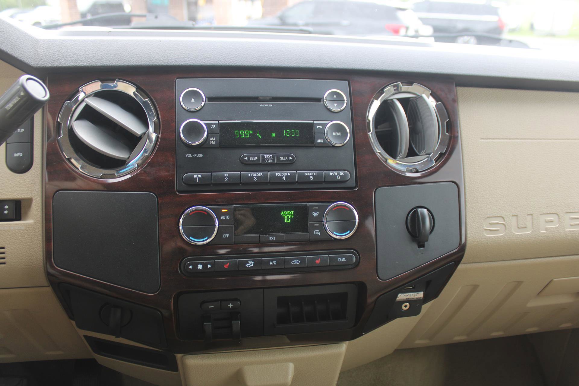 Used 2010 Ford F250 Lariat RWD image 14