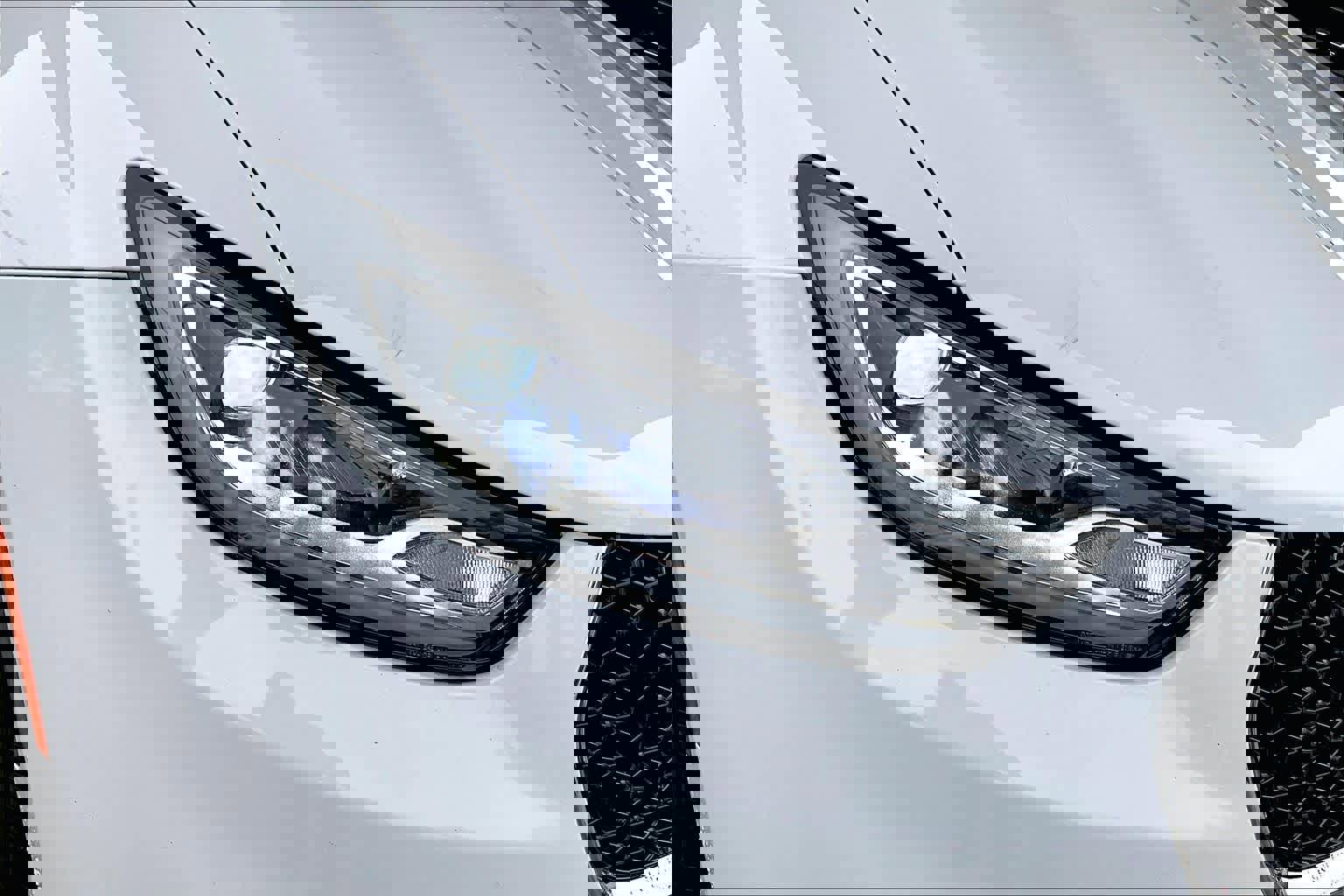 Used 2025 Chrysler Pacifica Select image 25