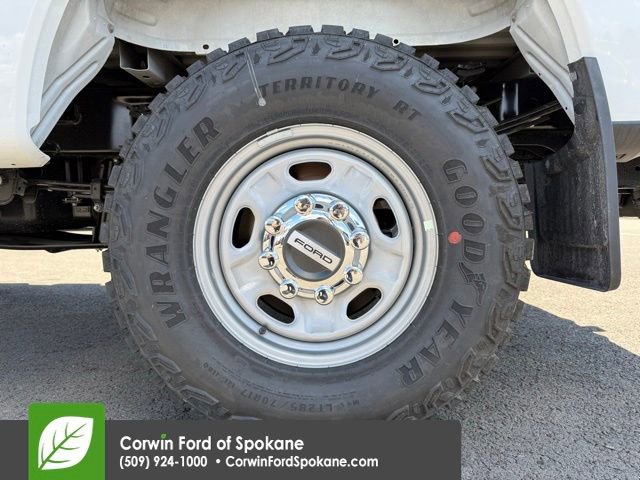 New 2026 Ford F350 XL w/ XL Off-Road Package AWD/4WD image 8