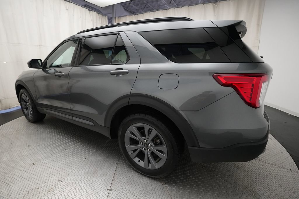 Used 2023 Ford Explorer XLT w/ Equipment Group 202A AWD/4WD image 35