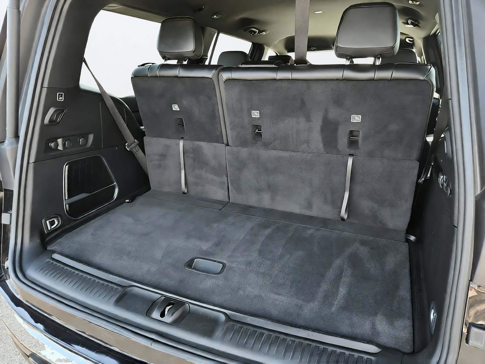 Used 2023 Jeep Wagoneer Series II AWD/4WD image 31