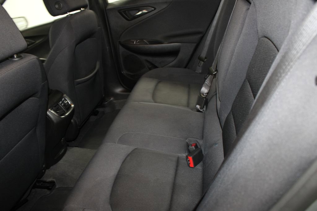 Used 2024 Chevrolet Malibu LT image 17