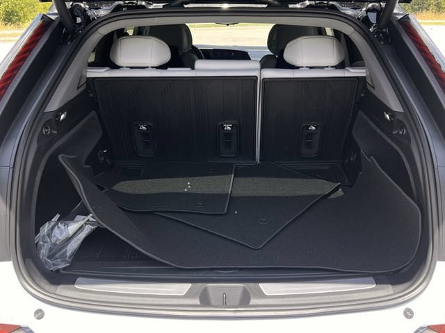 New 2026 Cadillac Optiq V w/ Carbon Fiber Package AWD/4WD image 24