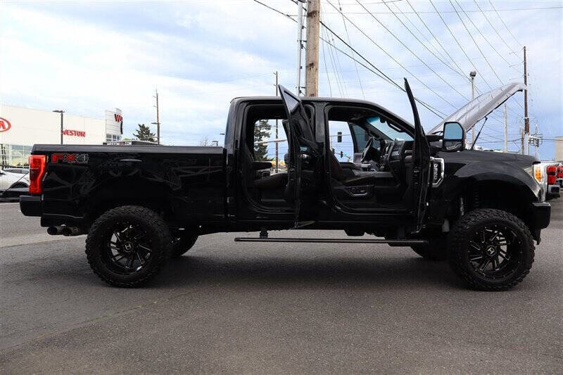 Used 2017 Ford F350 Platinum w/ Platinum Ultimate Package image 36