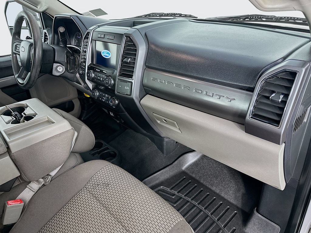 Used 2019 Ford F250 XLT w/ Snow Plow Prep Package AWD/4WD image 27