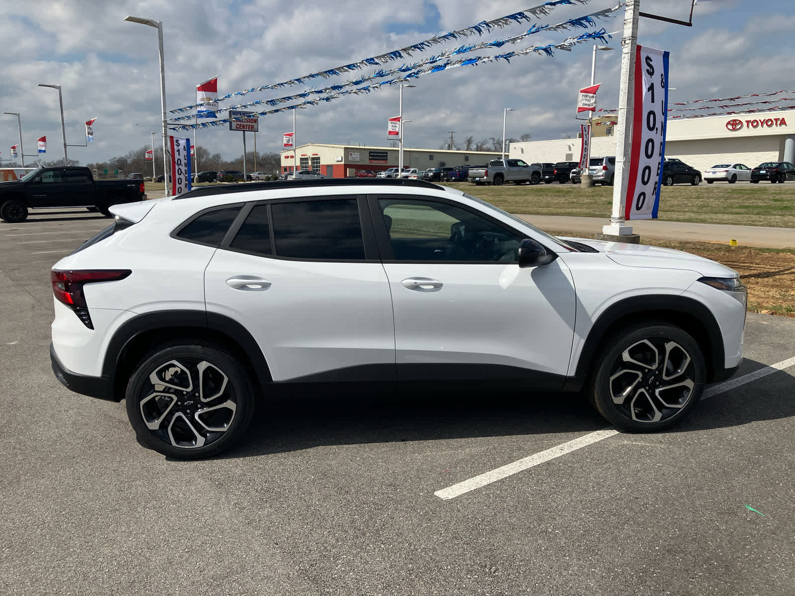 New 2026 Chevrolet Trax RS w/ Driver Confidence Package image 8