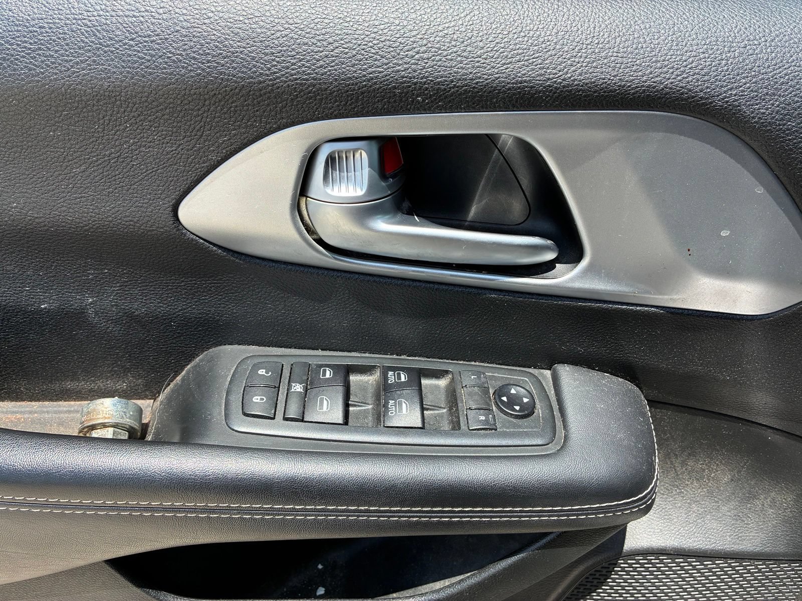 Used 2018 Chrysler Pacifica Touring Plus w/ S Appearance Package FWD image 6