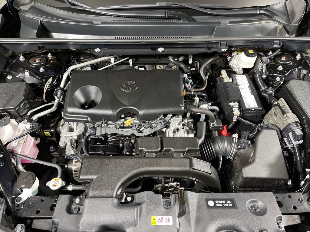 Certified 2021 Toyota RAV4 LE FWD image 9