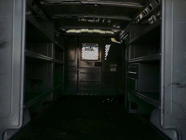 Used 2021 GMC Savana 3500 image 15