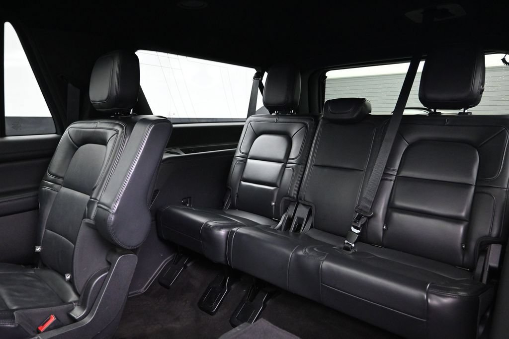 Used 2022 Lincoln Navigator L Reserve AWD/4WD image 25