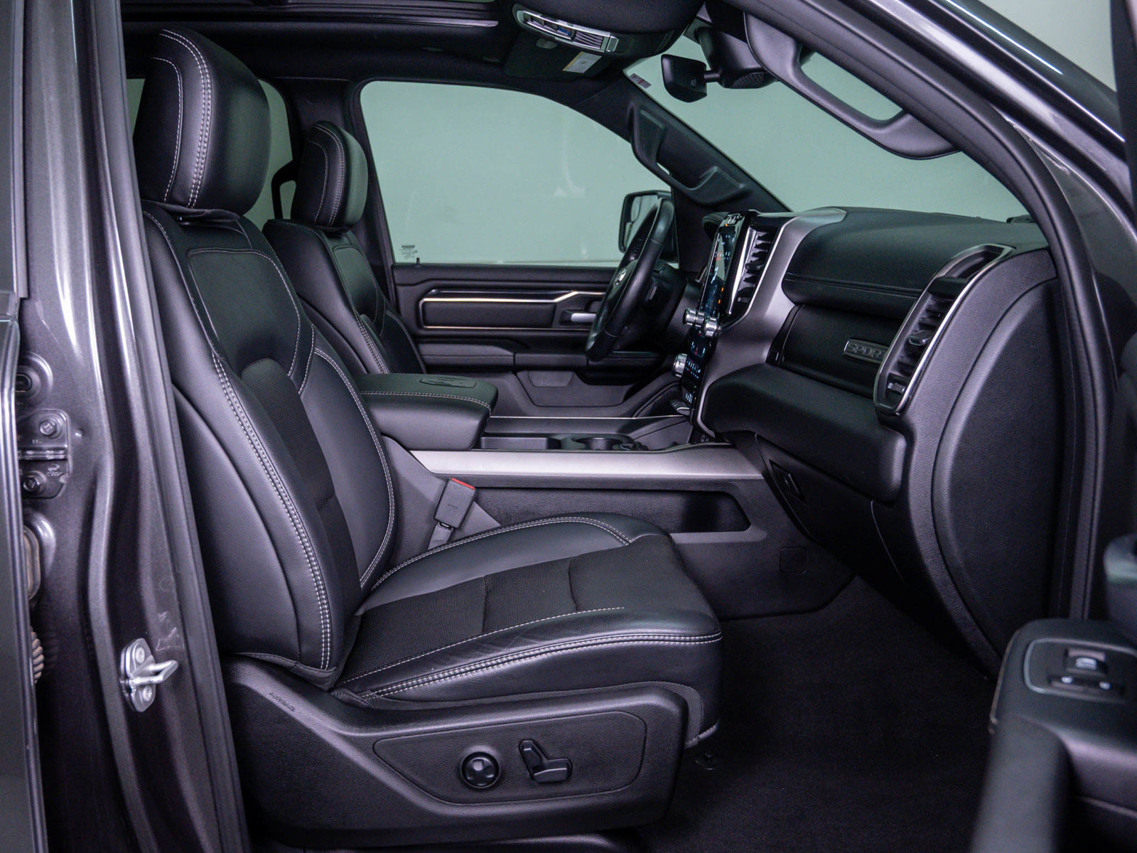 Used 2020 RAM 1500 Sport w/ Advanced Safety Group AWD/4WD image 9