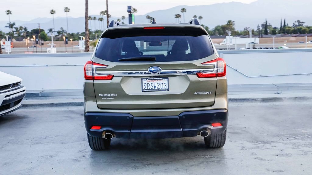 Used 2025 Subaru Ascent Premium AWD/4WD image 8
