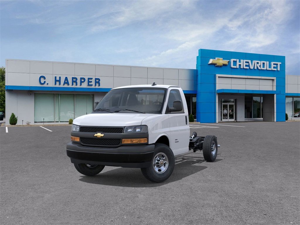 New 2026 Chevrolet Express 3500 w/ Power Convenience Package image 8