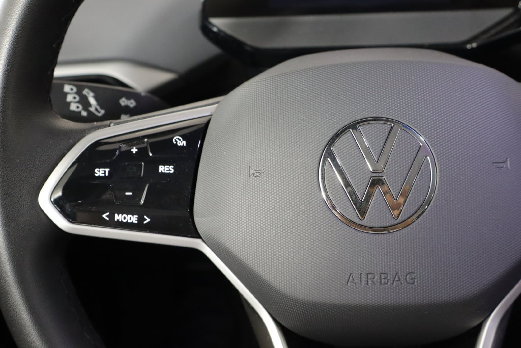 Used 2023 Volkswagen ID.4 S RWD image 8
