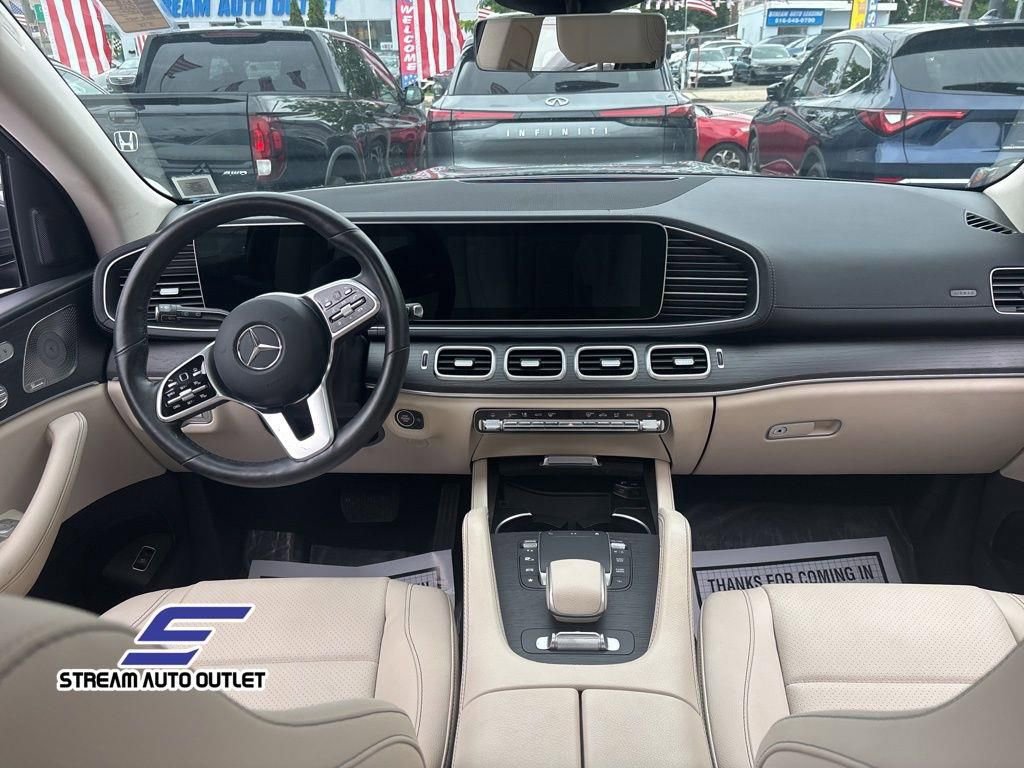Used 2022 Mercedes-Benz GLS 450 4MATIC image 17