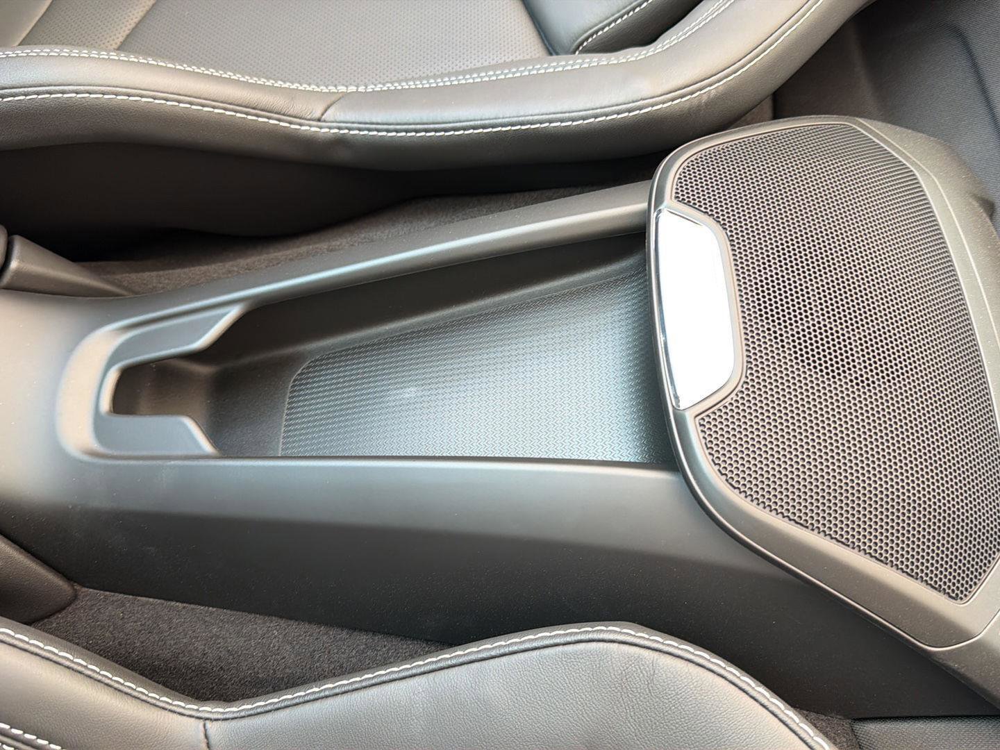 Used 2026 Chevrolet Corvette Stingray Convertible w/ 1LT image 16