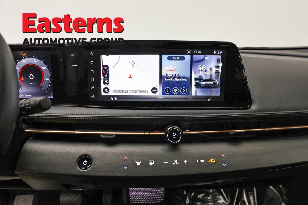 Used 2023 Nissan Ariya FWD image 11
