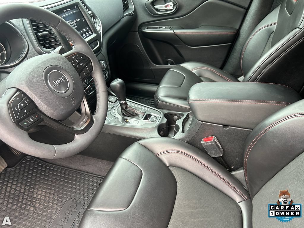 Used 2022 Jeep Cherokee Trailhawk AWD/4WD image 17