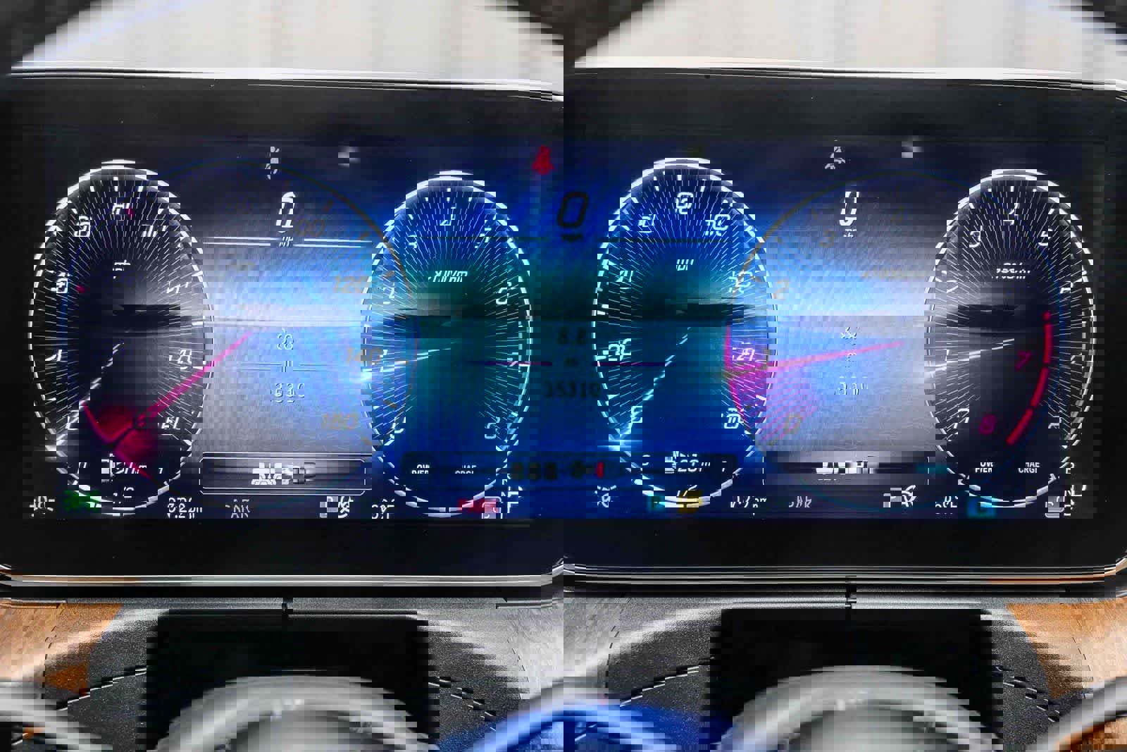 Certified 2023 Mercedes-Benz C 300 4MATIC Sedan image 23