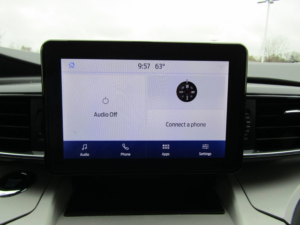 Used 2024 Ford Explorer XLT w/ Equipment Group 202A AWD/4WD image 31