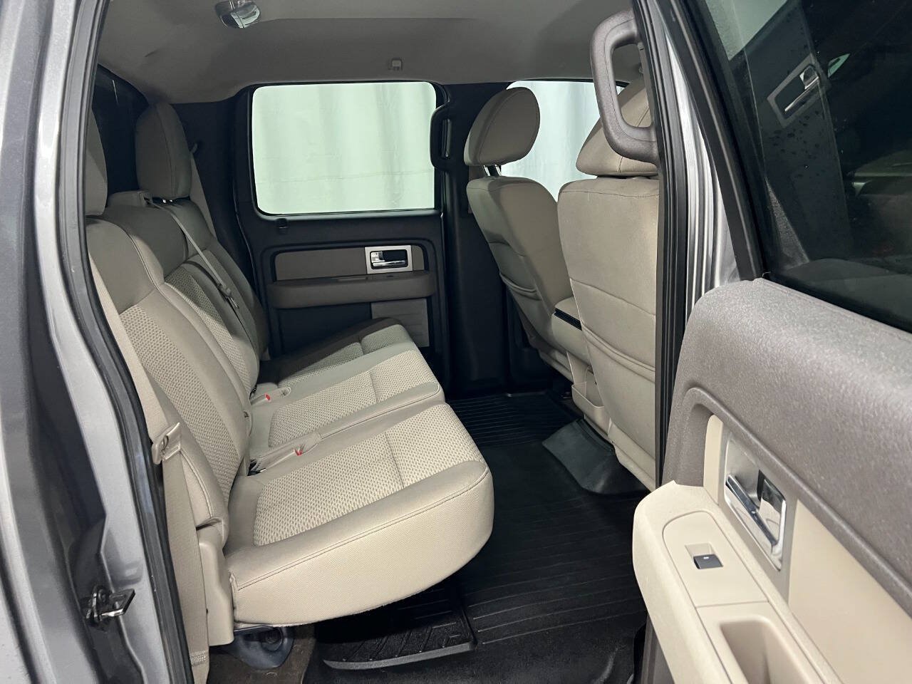 Used 2010 Ford F150 XLT AWD/4WD image 10