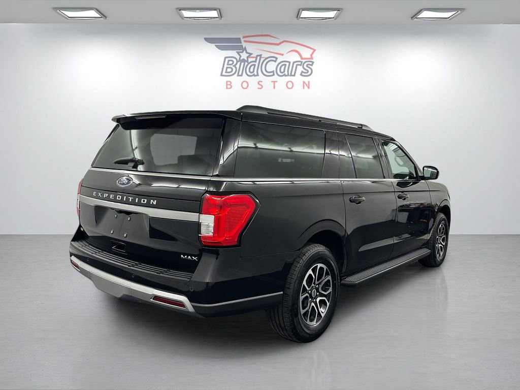 Used 2024 Ford Expedition Max XLT image 5