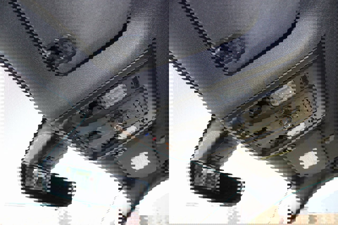 Used 2021 Chevrolet Tahoe Premier w/ Premium Package image 31