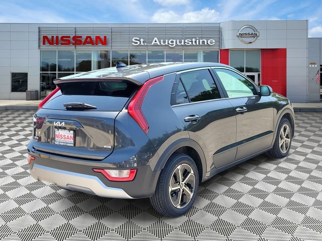 Used 2026 Kia Niro LX FWD image 2