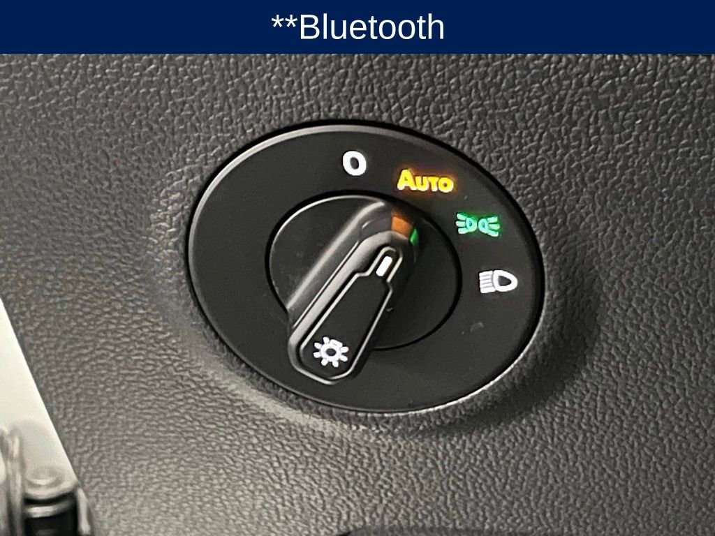 Certified 2024 Volkswagen Taos S AWD/4WD image 15