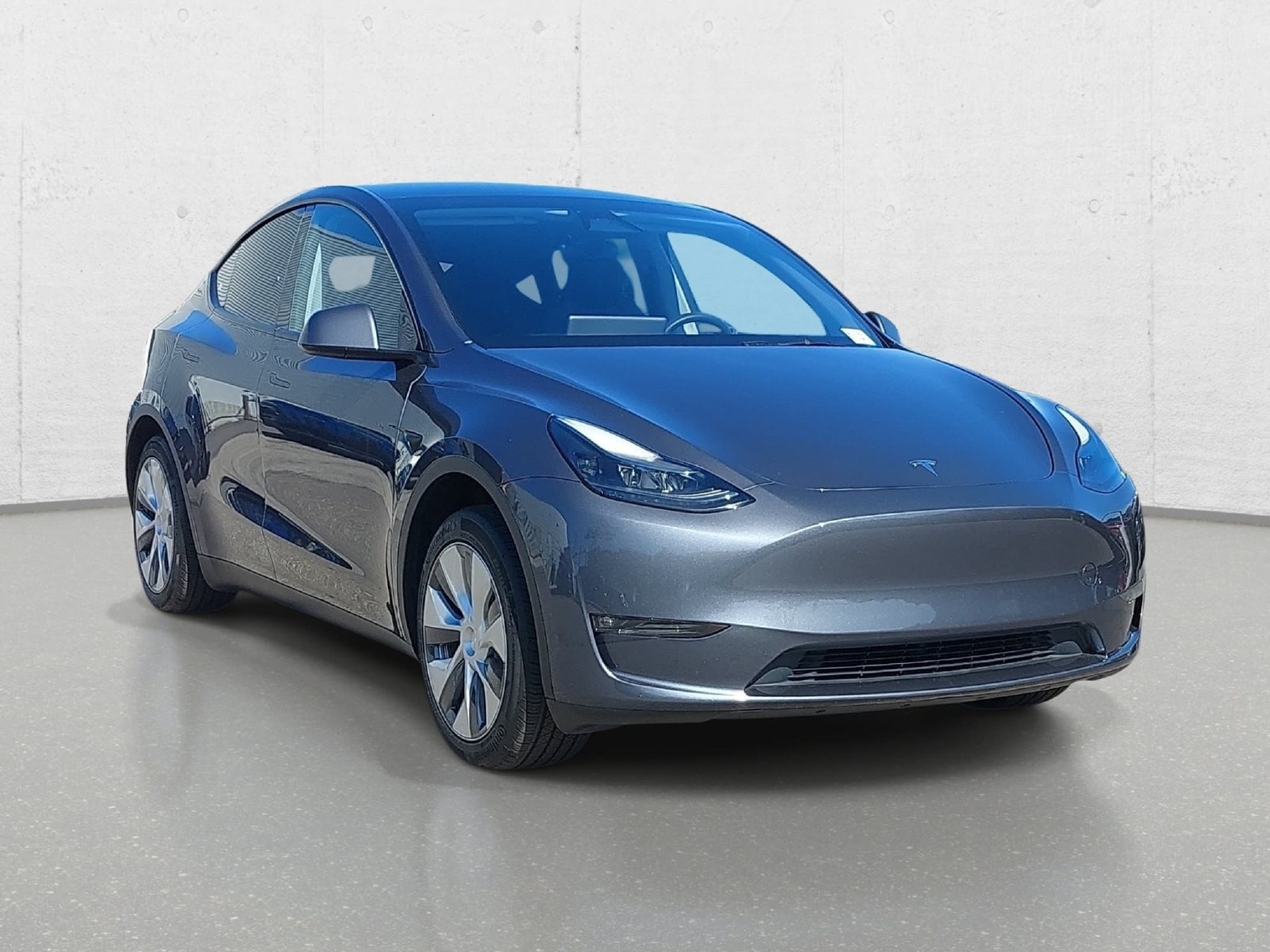 Used 2023 Tesla Model Y 2WD image 3