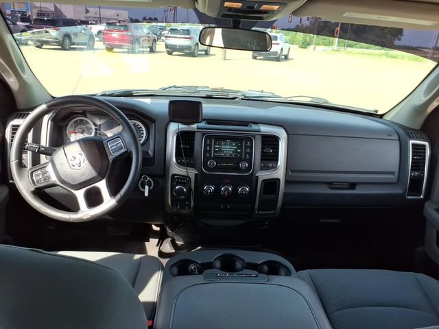 Used 2018 RAM 1500 Classic SLT AWD/4WD image 7