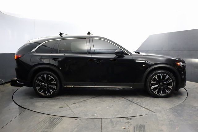 Used 2024 MAZDA CX-90 Plug-In Hybrid w/ Premium Pkg image 4