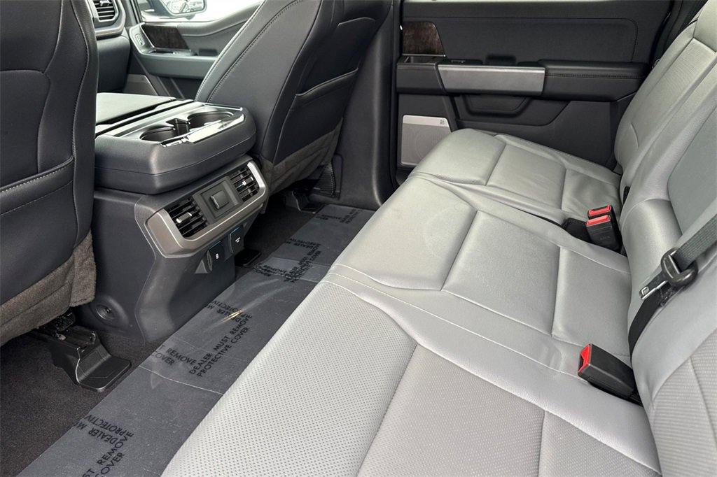 Used 2023 Ford F150 Lightning Lariat image 11