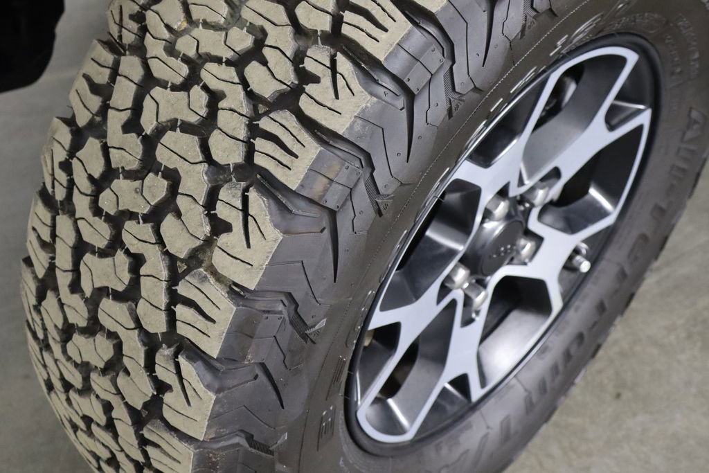 Used 2022 Jeep Wrangler Unlimited Rubicon image 36