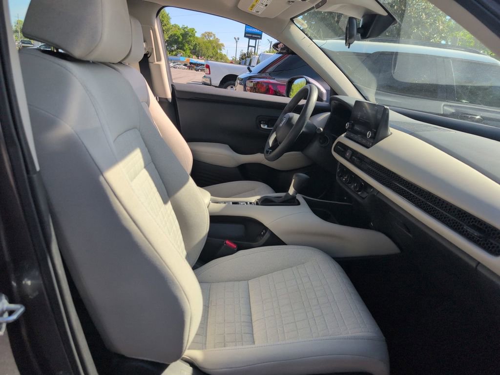 Used 2025 Honda HR-V LX image 30