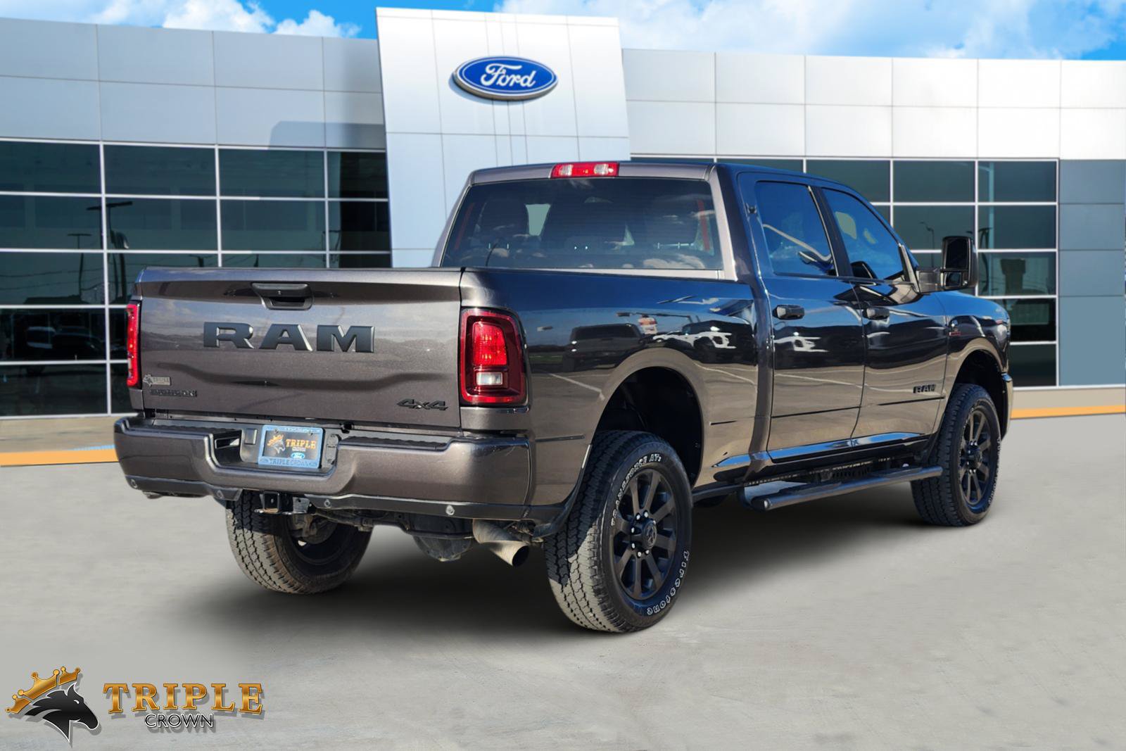 Used 2025 RAM 2500 Big Horn AWD/4WD image 5