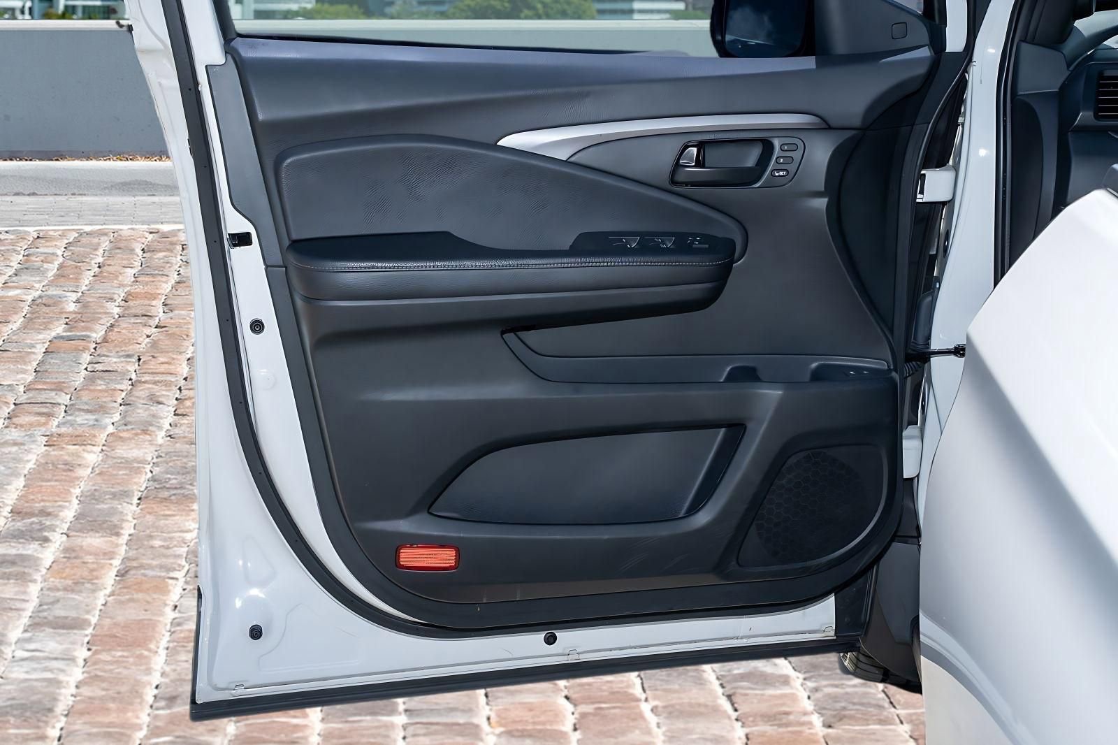 Certified 2023 Honda Passport EX-L image 12