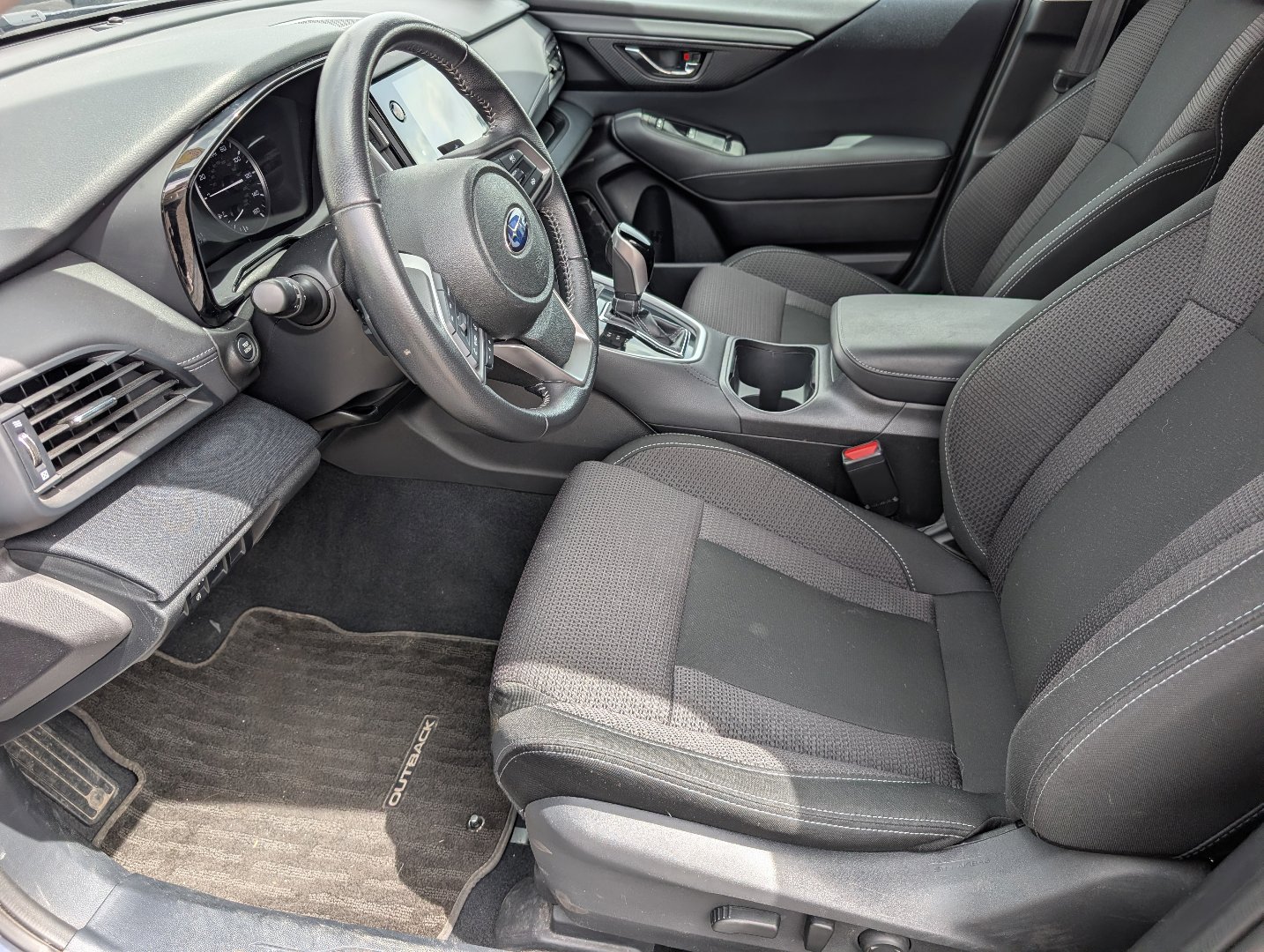Used 2023 Subaru Outback Premium AWD/4WD image 8