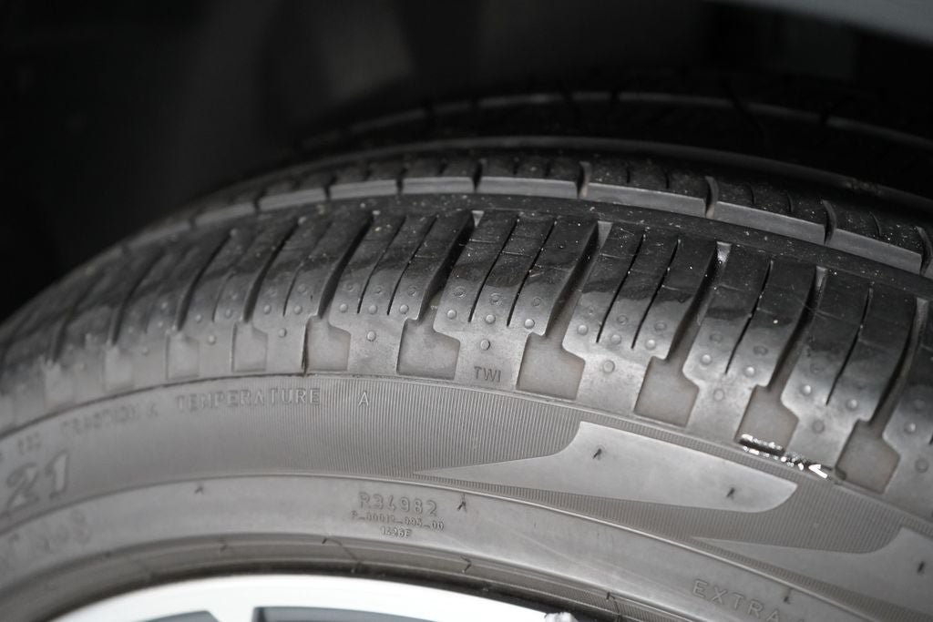 Used 2023 Maserati Levante GT AWD/4WD image 34