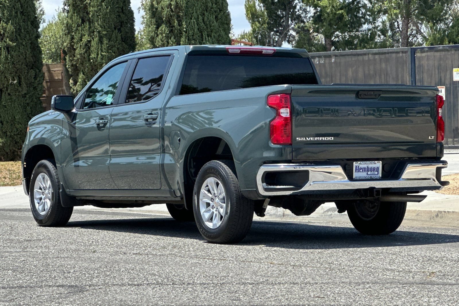Used 2025 Chevrolet Silverado 1500 LT RWD image 6