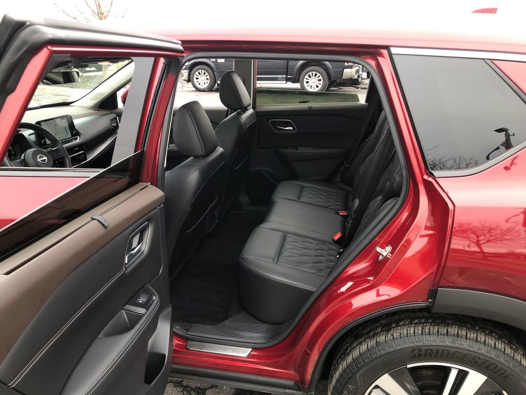Used 2023 Nissan Rogue Platinum w/ Platinum Premium Package image 21