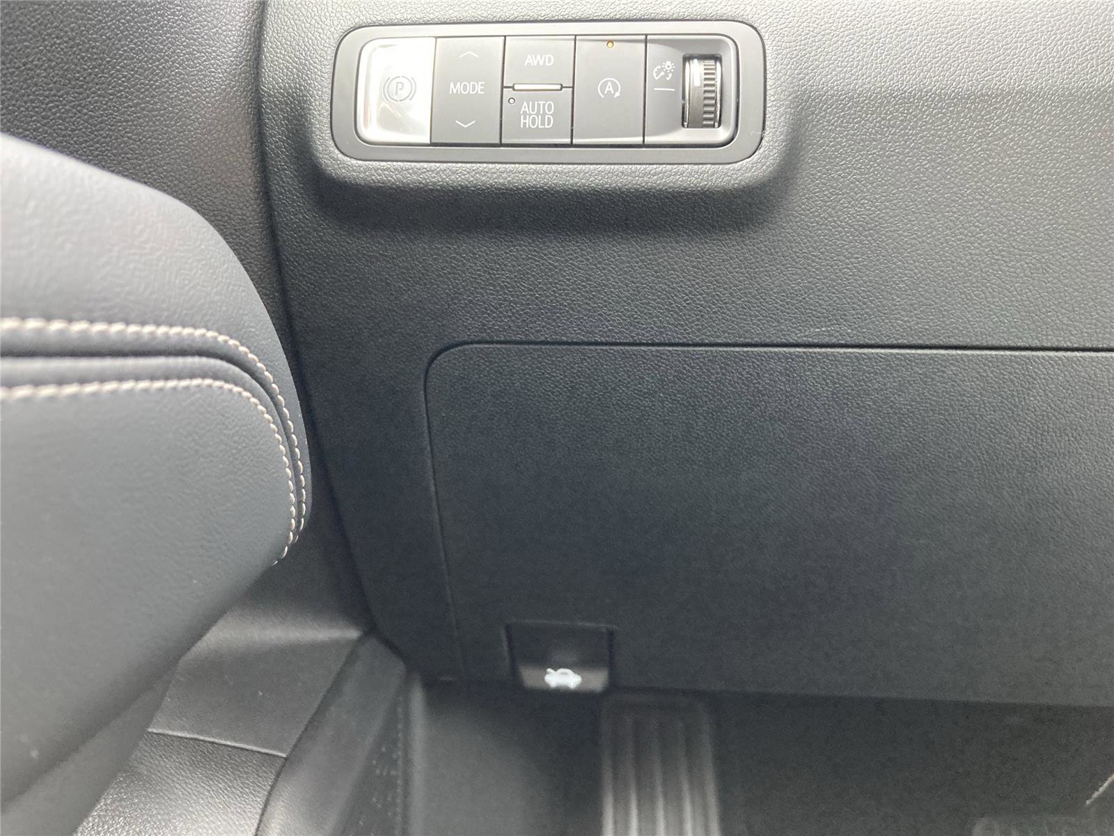 New 2026 GMC Terrain Elevation w/ Elevation Premium Package image 24