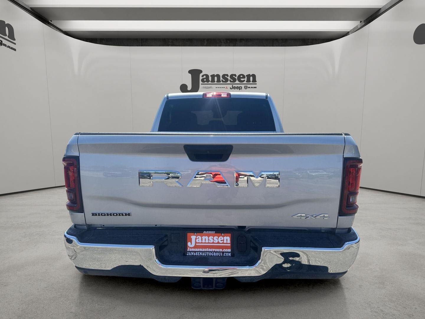 Used 2026 RAM 2500 Big Horn AWD/4WD image 3