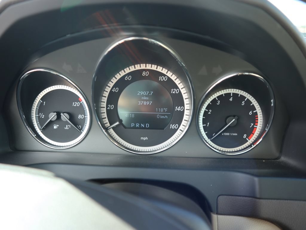 Used 2011 Mercedes-Benz C 300 Sedan image 19