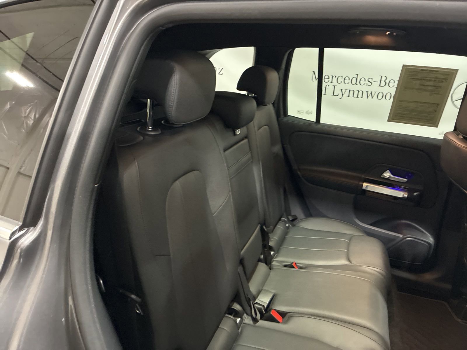 Used 2022 Mercedes-Benz GLB 250 4MATIC image 26